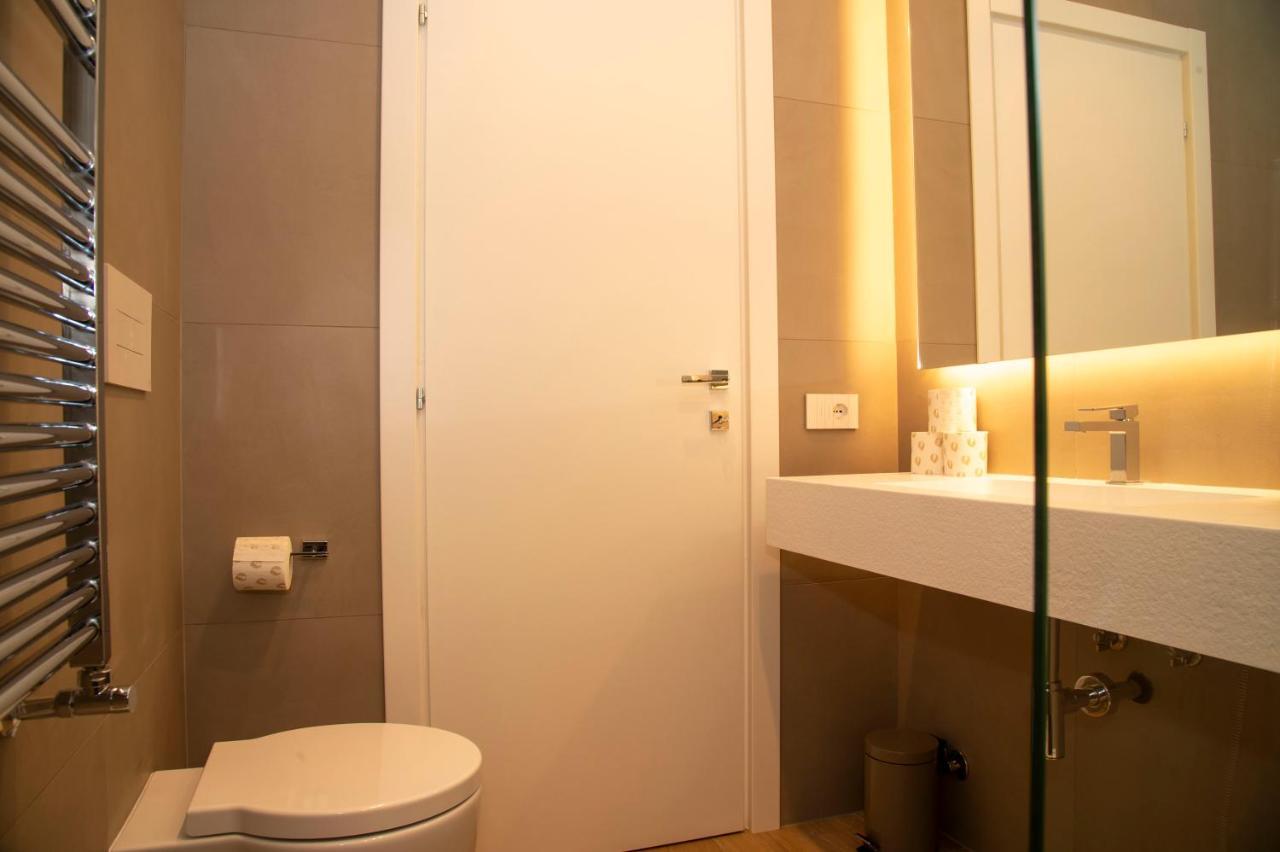 The Parliament - Exclusive Accommodation Rome Bagian luar foto